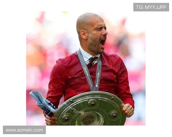 鲁梅尼格回忆签约瓜迪奥拉细节感激海因克斯为拜仁贡献 - 副本