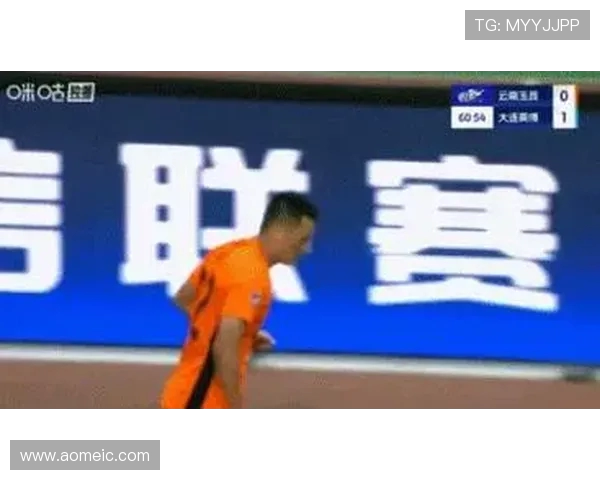 马镇失误送礼 佩尼亚破门英博暂时领先云南0比1 马镇失误送礼 佩尼亚破门英博暂时领先云南0比1