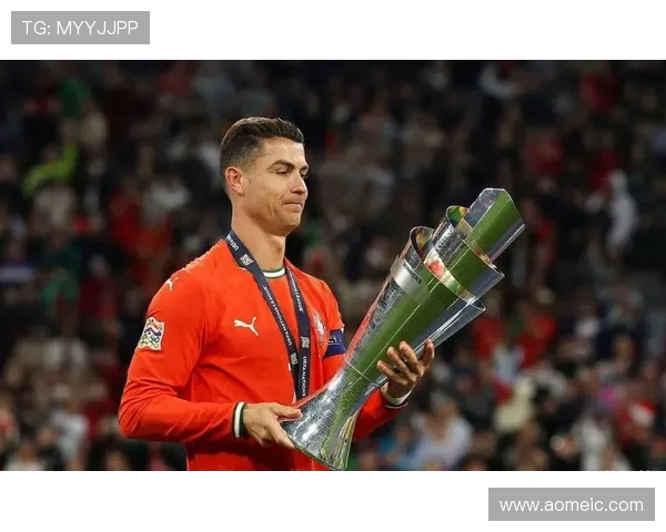 横跨年龄段身价榜：卡尔领衔低龄组C罗四十岁仍价值最高稳居榜首